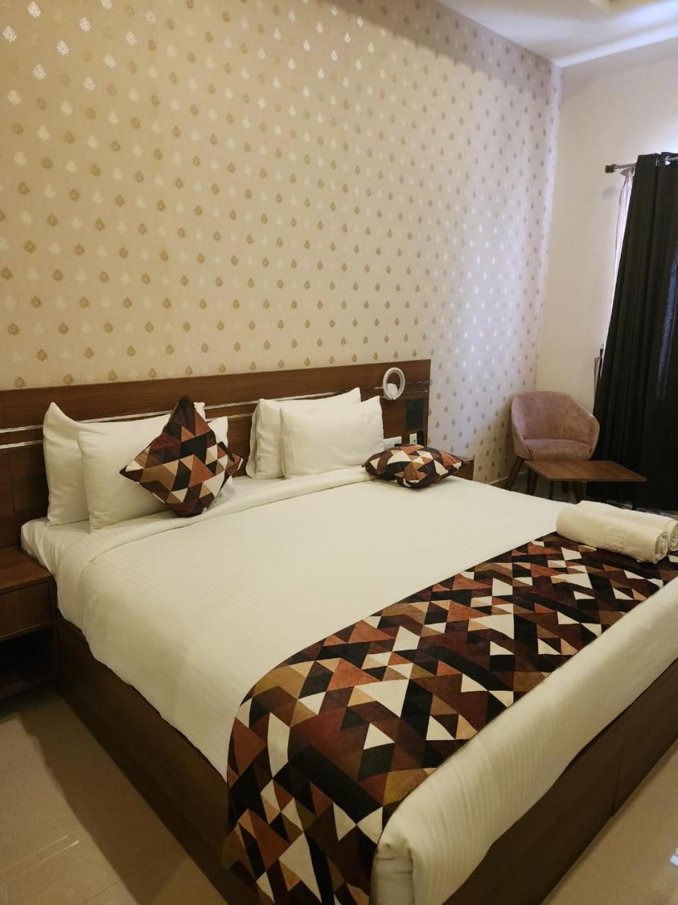 Le Sanara Residency Hotel Thanniyam ภายนอก รูปภาพ